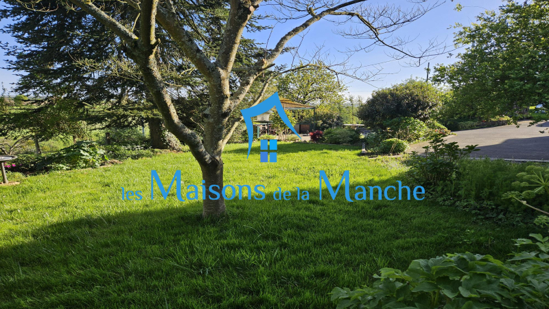 Magnifique maison normande en pierre avec dépendances sur un terrain arboré de plus de 8 000 m²