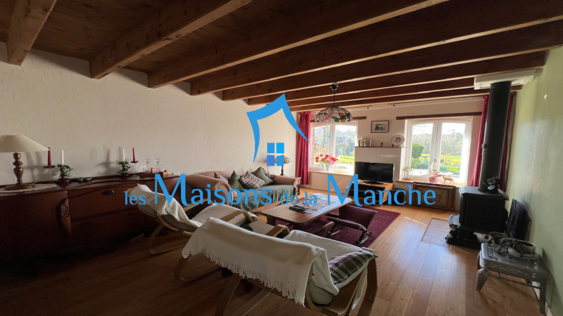 Superbe longère entièrement rénovée secteur Brécey (50370)