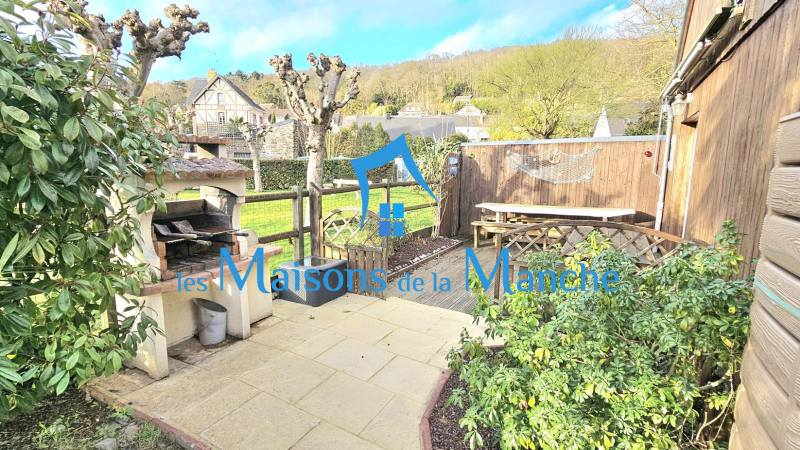 Propriété de caractère avec gîte à Saint Jean le Thomas - Fort potentiel locatif à moins de 10 minutes de la plage