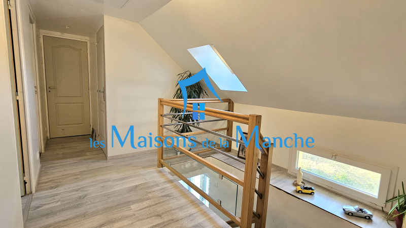 Maison en pierre rénovée avec dépendances – Saint-Laurent-de-Cuves