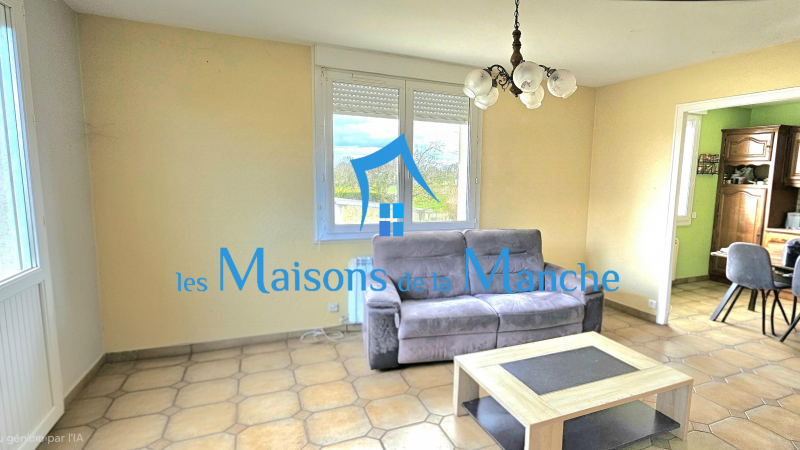 Maison sur sous-sol avec grand terrain arboré - située à Virey - à 5 min de Saint Hilaire du Harcouët