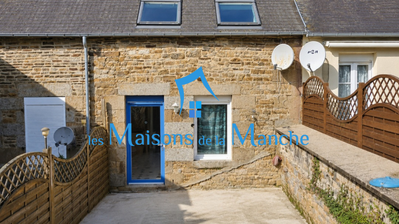 Maison de caractère en pierre avec terrasse, cour intime et ancien local commercial : un bien aux multiples possibilités !