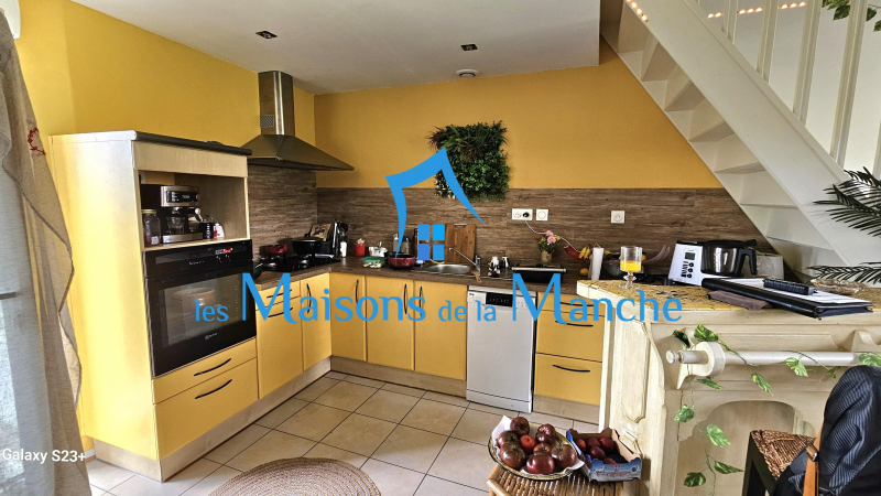 Ensemble immobilier rare à Précey, au calme, en bout d'impasse – Proche Mont-Saint-Michel