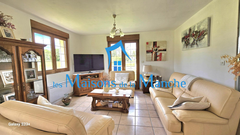 Maison pleine de charme à Poilley, emplacement idéal, cadre paisible