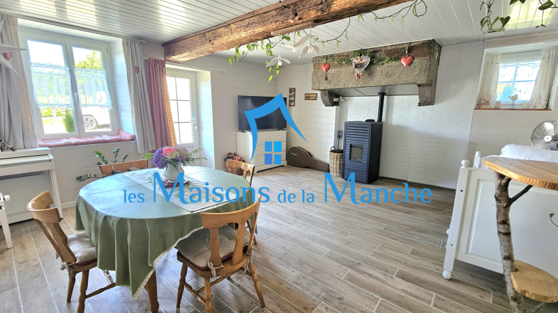 Exclusivité – Maison de 112 m² au Mesnil Adelée avec 2 382 m² de terrain arboré. au calme