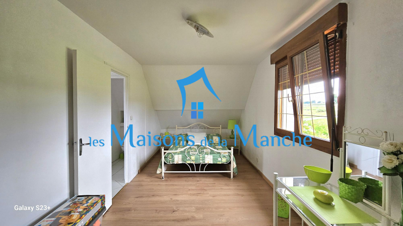 Maison pleine de charme à Poilley, emplacement idéal, cadre paisible