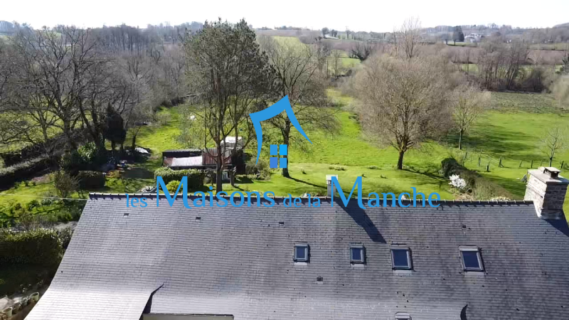 Belle longère avec 2 hectares entre Brécey et St Hilaire du Harcouët
