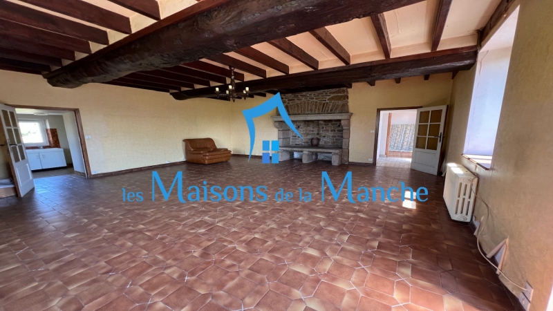 Maison 120m2 + bâtiment annexe 164m2 secteur Saint James (50240)