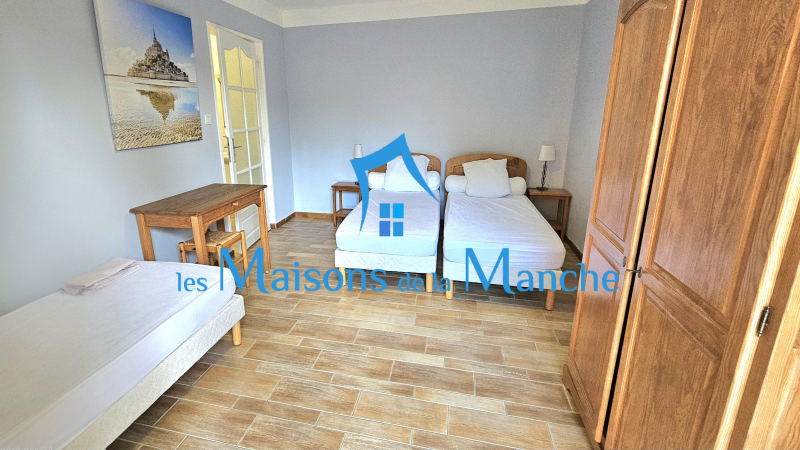 Propriété de caractère avec gîte à Saint Jean le Thomas - Fort potentiel locatif à moins de 10 minutes de la plage