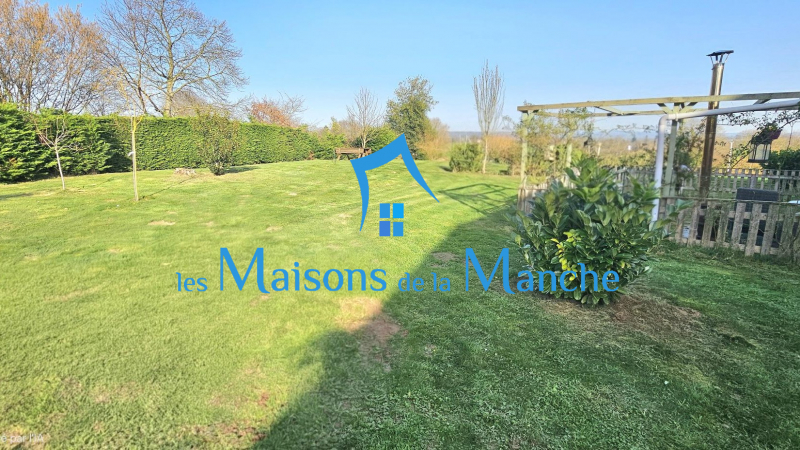 Longère normande avec gîte et appartement à la campagne – Proche Brécey – Calme & terrain arboré de près de 2700 m²