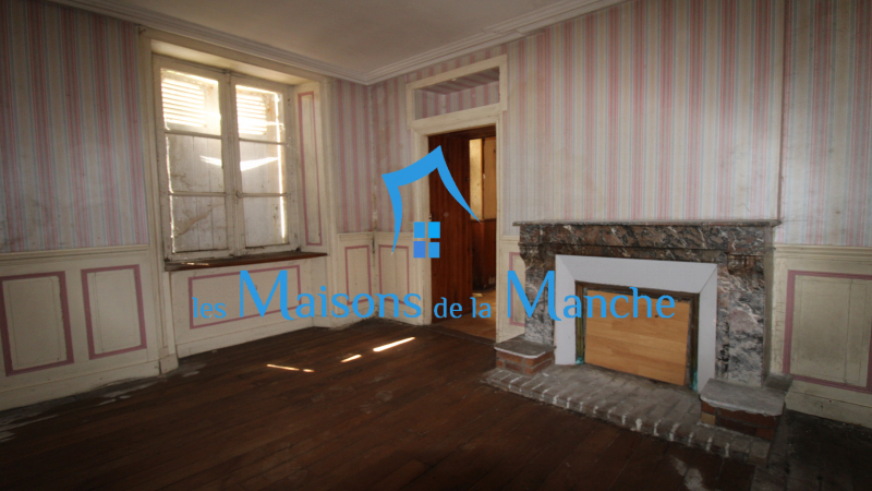 Maison de 143 m² dans un bourg aux environs de SAINT POIS