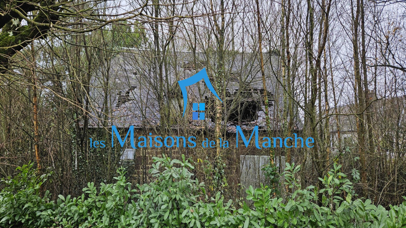 Bâtiment en pierre de 86 m² à rénover, sur terrain de 1986 m² secteur Brécey