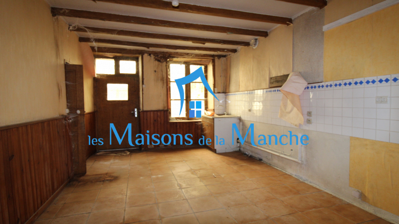 Maison de 143 m² dans un bourg aux environs de SAINT POIS