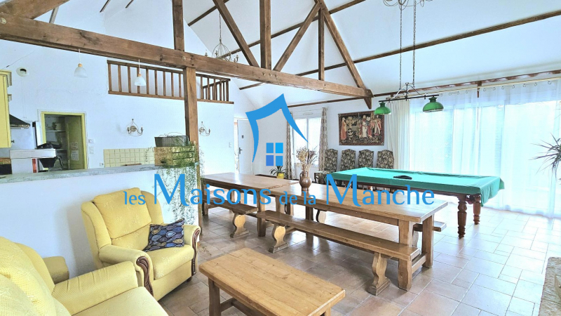 Propriété de caractère avec gîte à Saint Jean le Thomas - Fort potentiel locatif à moins de 10 minutes de la plage