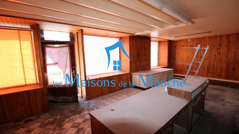 Maison de 143 m² dans un bourg aux environs de SAINT POIS