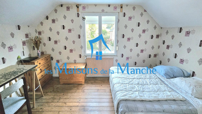 Propriété de caractère avec gîte à Saint Jean le Thomas - Fort potentiel locatif à moins de 10 minutes de la plage