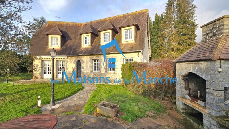 Maison familiale 7 pièces – 171 m² habitables (213 m² exploitable) – Terrain 4 400 m² – Sous-sol complet – Proche Saint Hilaire du Harcouët