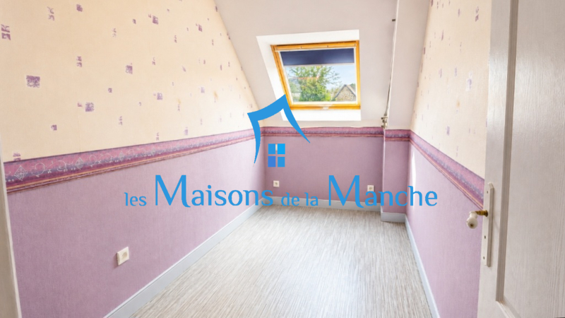 Maison de caractère en pierre avec terrasse, cour intime et ancien local commercial : un bien aux multiples possibilités !