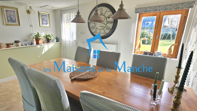 Longère normande avec gîte et appartement à la campagne – Proche Brécey – Calme & terrain arboré de près de 2700 m²