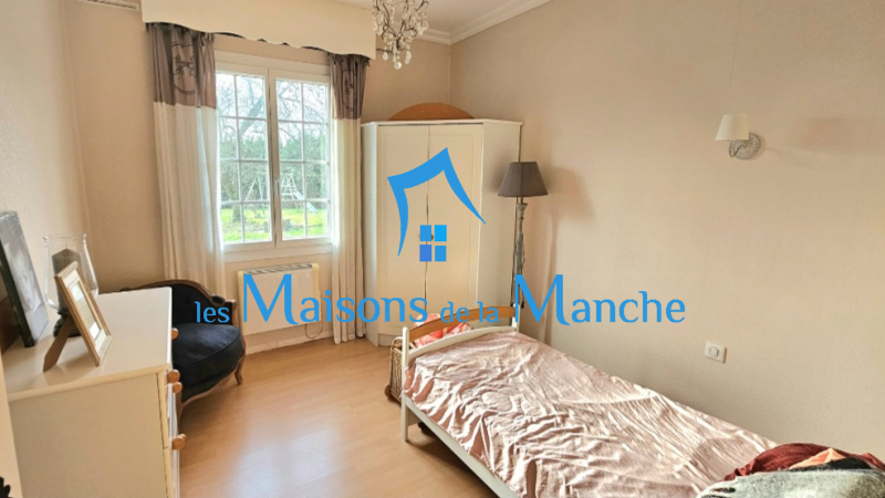 Maison familiale 7 pièces – 171 m² habitables (213 m² exploitable) – Terrain 4 400 m² – Sous-sol complet – Proche Saint Hilaire du Harcouët