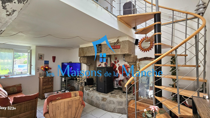 Ensemble immobilier rare à Précey, au calme, en bout d'impasse – Proche Mont-Saint-Michel