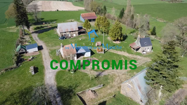 Ancien corps de ferme - plusieurs maisons sur 2 hectares