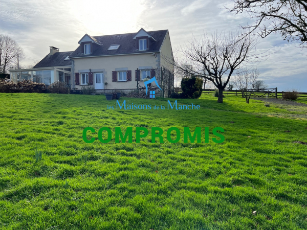 Jolie maison 6 pièces sur 1600m2 au calme et vue panoramique secteur Brécey