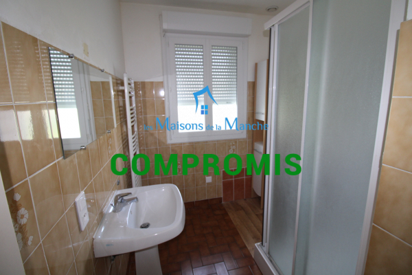 Maison dans lotissement tranquille