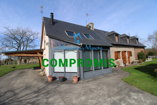 Maison de charme de 173 m² dans les environs de BRECEY