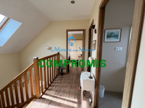 Jolie maison 6 pièces sur 1600m2 au calme et vue panoramique secteur Brécey