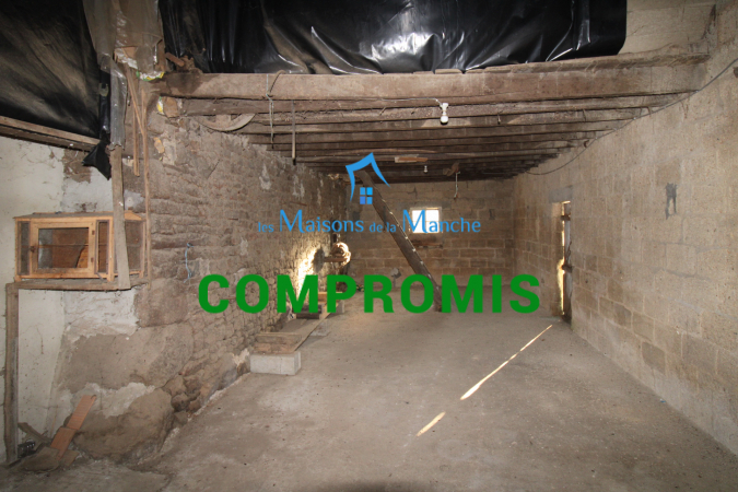 Ancien corps de ferme secteur Saint Hilaire du Harcouët (50600)