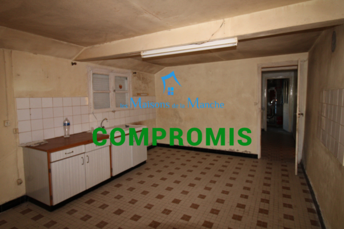 Ancien corps de ferme secteur Saint Hilaire du Harcouët (50600)