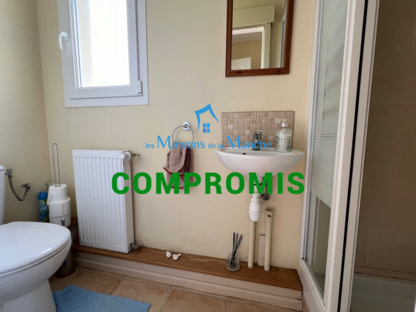 Jolie maison 6 pièces sur 1600m2 au calme et vue panoramique secteur Brécey