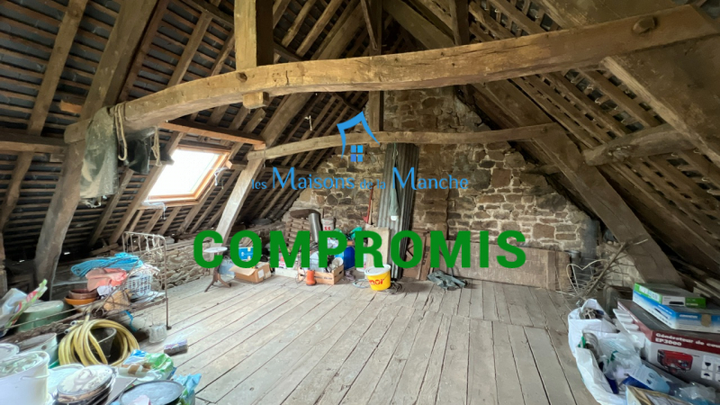 Ancien corps de ferme sur 2 hectares secteur Brécey