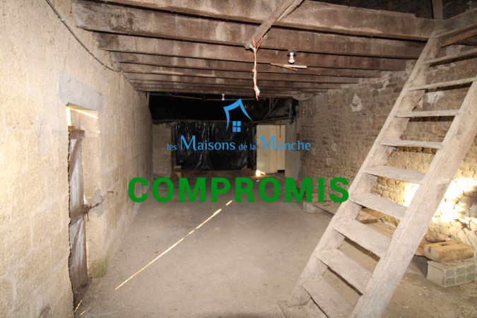 Ancien corps de ferme secteur Saint Hilaire du Harcouët (50600)