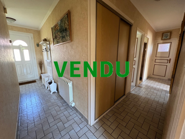 Maison 7 pièces (5 chambres) à Brécey