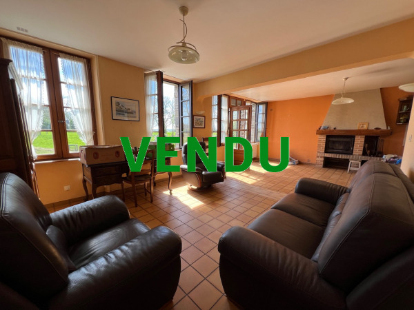 Jolie maison à la campagne proche centre de Brécey