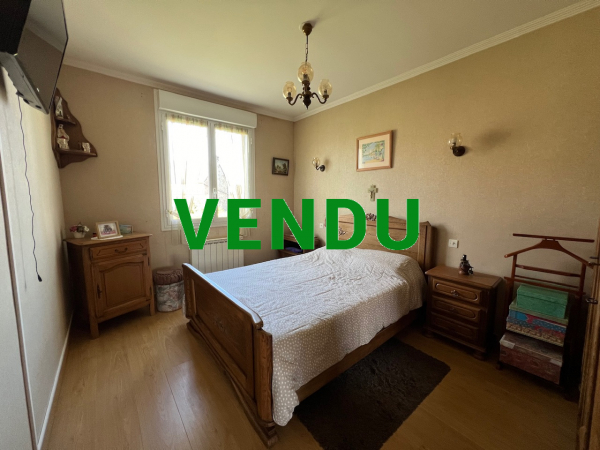 Maison 7 pièces (5 chambres) à Brécey