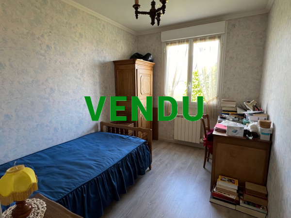 Maison 7 pièces (5 chambres) à Brécey