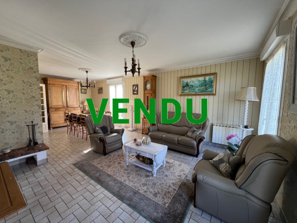 Maison 7 pièces (5 chambres) à Brécey