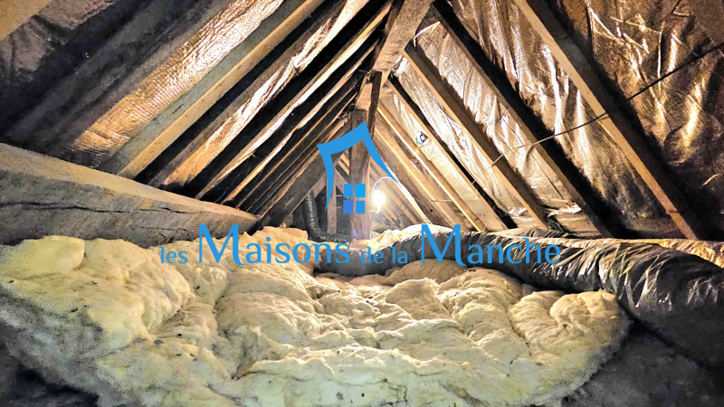 Exclusivité – Maison de 112 m² au Mesnil Adelée avec 2 382 m² de terrain arboré. au calme