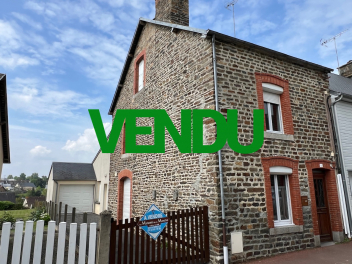 Maison de ville à Brécey-vendu